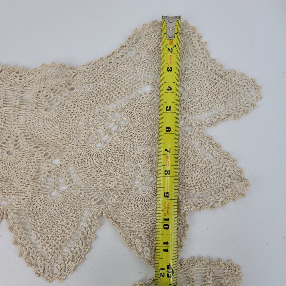 Vintage Ecru Off White 23" Butterfly & Curtain Style Doilies Table Runner Decor - Picture 7 of 10